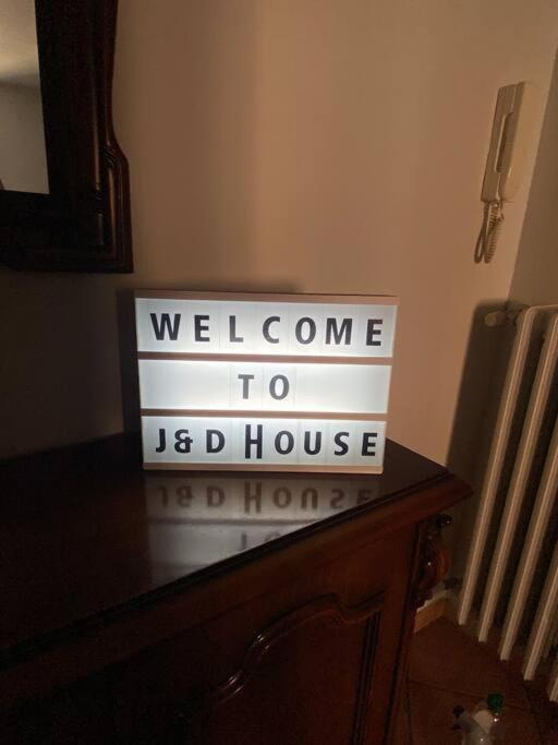 דירות אלבה J & D House מראה חיצוני תמונה